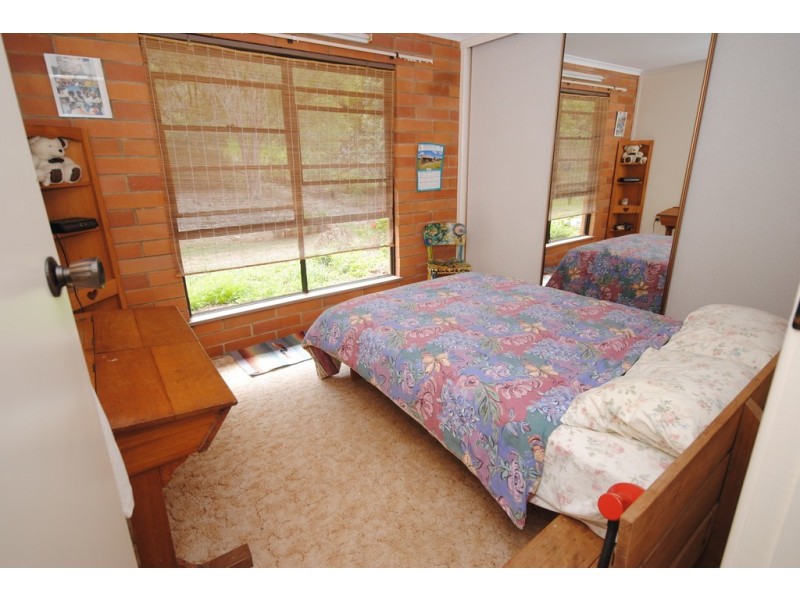 62 Window Rd, Canina QLD 4570