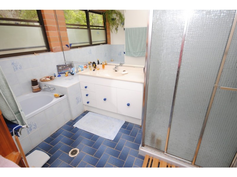 62 Window Rd, Canina QLD 4570