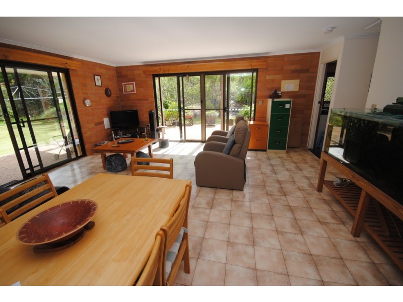 62 Window Rd, Canina QLD 4570