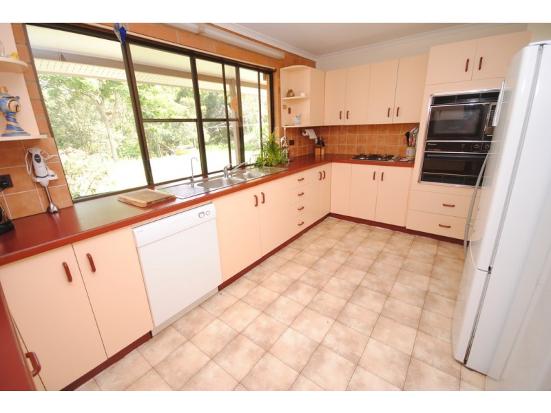 62 Window Rd, Canina QLD 4570