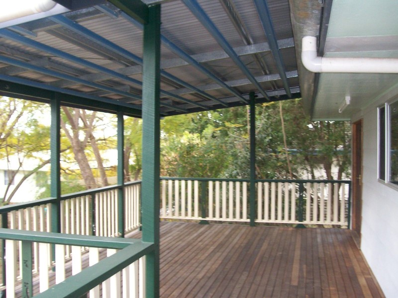 7 Teresa street, Southside QLD 4570