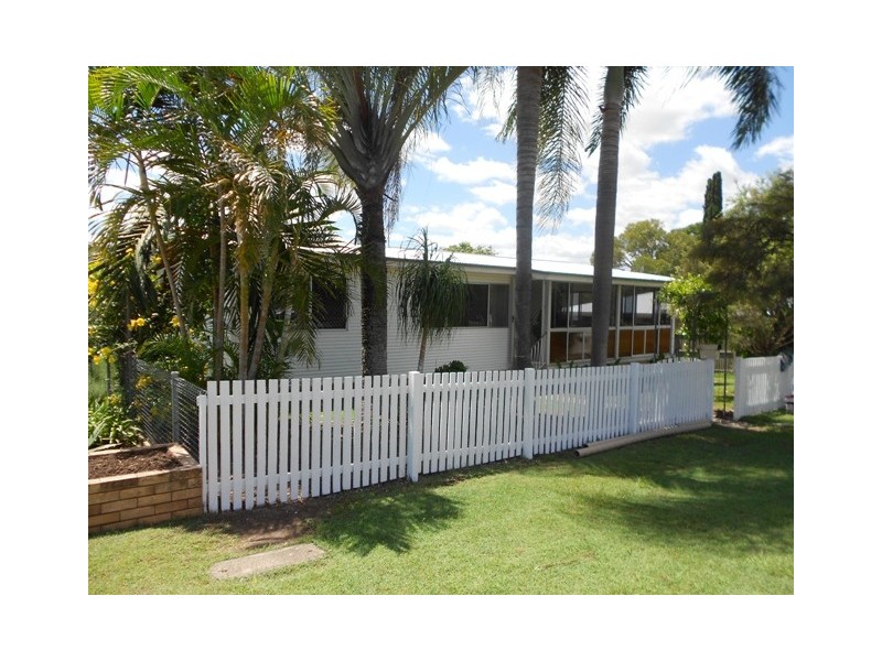 11 Woolgar RD, Southside QLD 4570