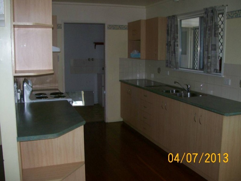 11 Woolgar RD, Southside QLD 4570