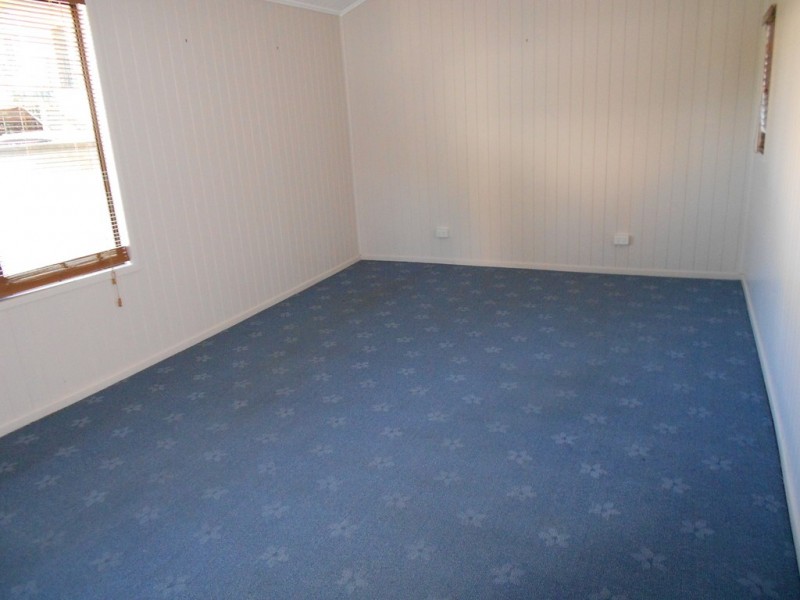 13 Crescent St, Kilkivan QLD 4600