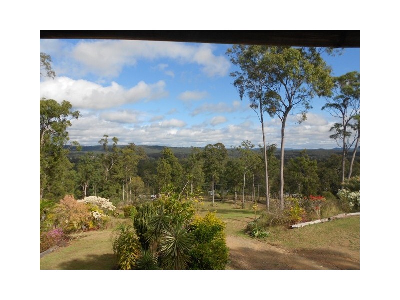 106 Dan Meurant Drive, Curra QLD 4570