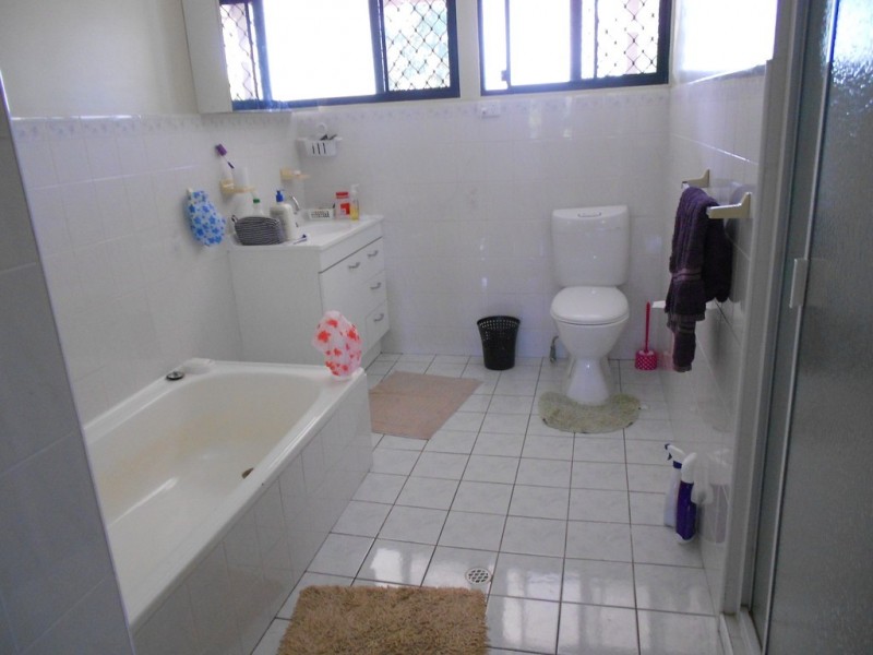 4797 Glenbar Rd, Tiaro QLD 4650