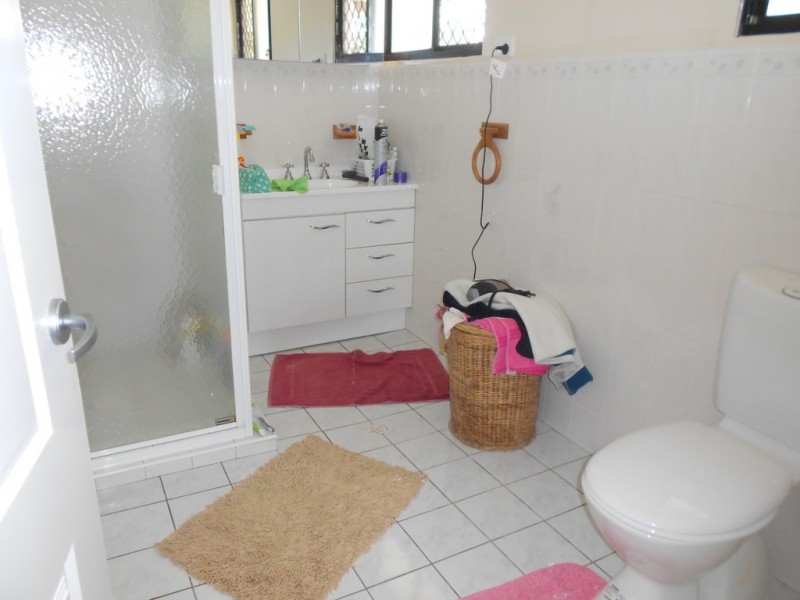 4797 Glenbar Rd, Tiaro QLD 4650