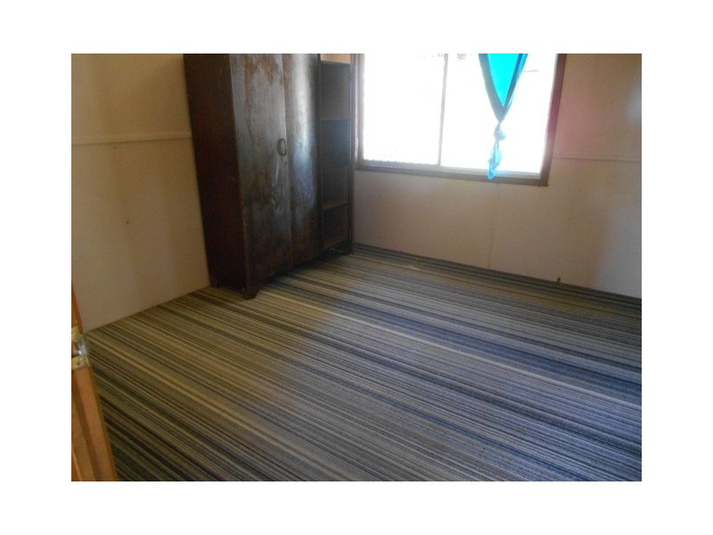 10 Taylor Rd, Veteran QLD 4570