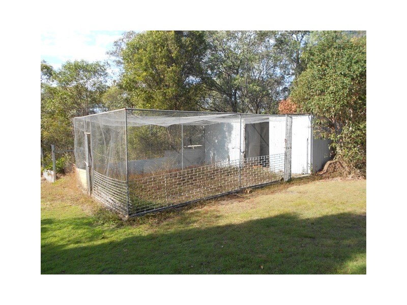 10 Taylor Rd, Veteran QLD 4570