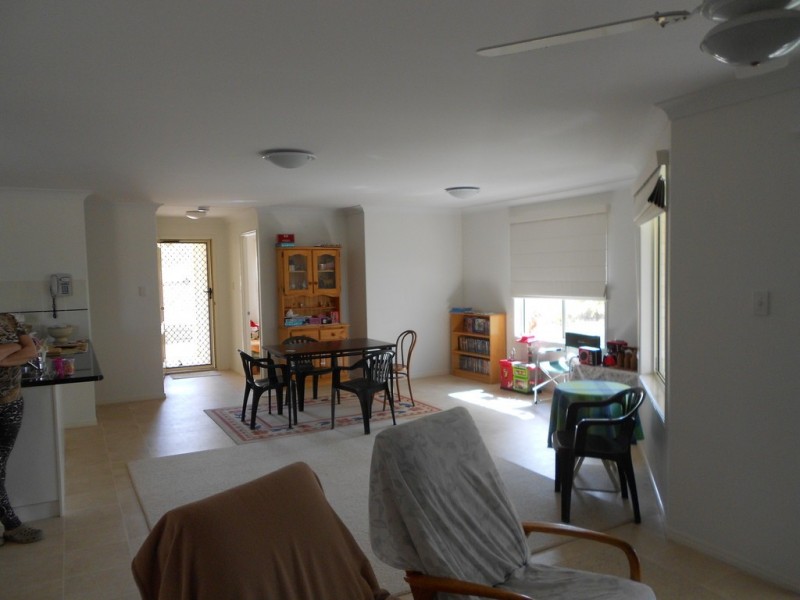 16 Kitt Cres, Kilkivan QLD 4600