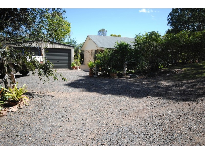 3 Grecian Bends, Greens Creek QLD 4570
