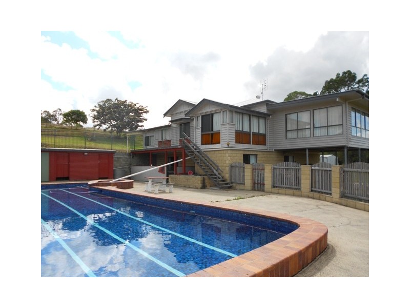 21 Cochrane Rd, Chatsworth QLD 4570