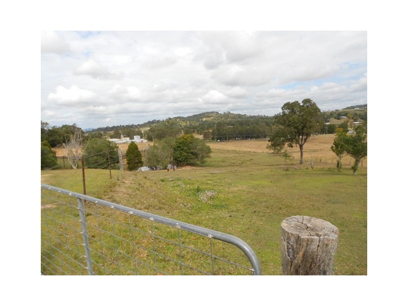 21 Cochrane Rd, Chatsworth QLD 4570