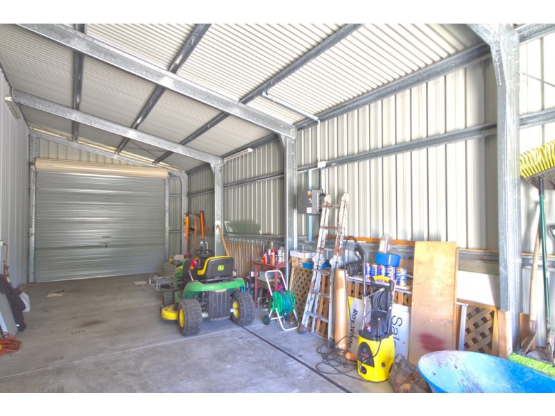 21 Endeavour Drive, Cooloola Cove QLD 4580