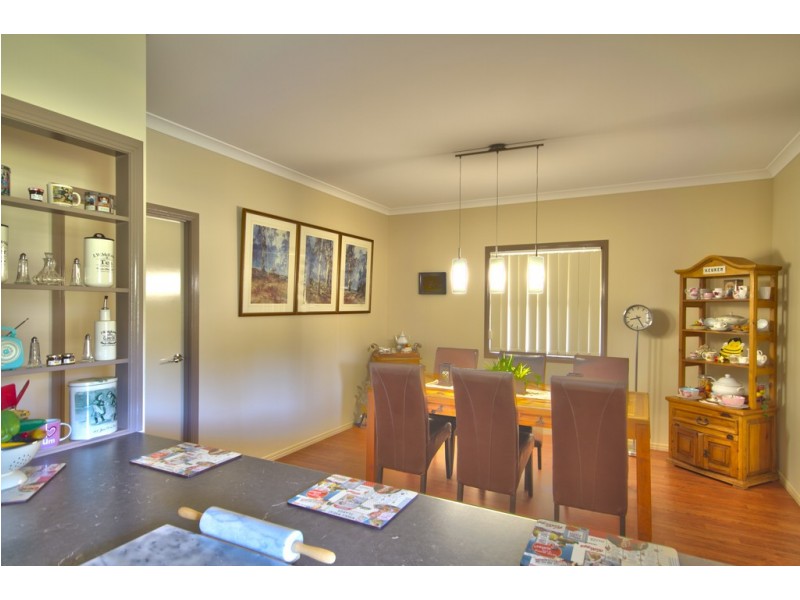 21 Endeavour Drive, Cooloola Cove QLD 4580