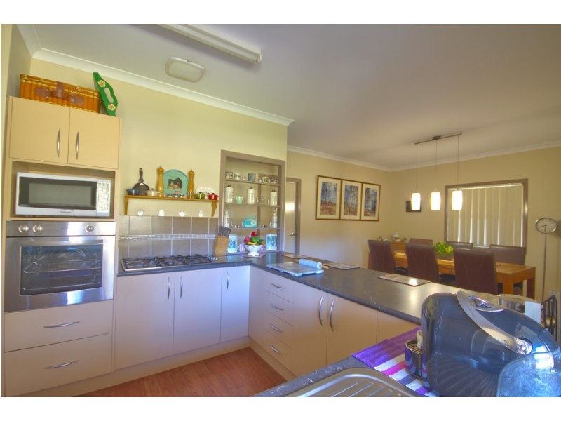 21 Endeavour Drive, Cooloola Cove QLD 4580