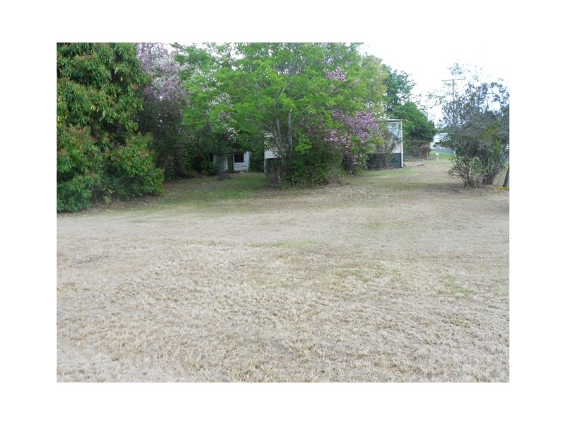 4 Dudley St, Gympie QLD 4570
