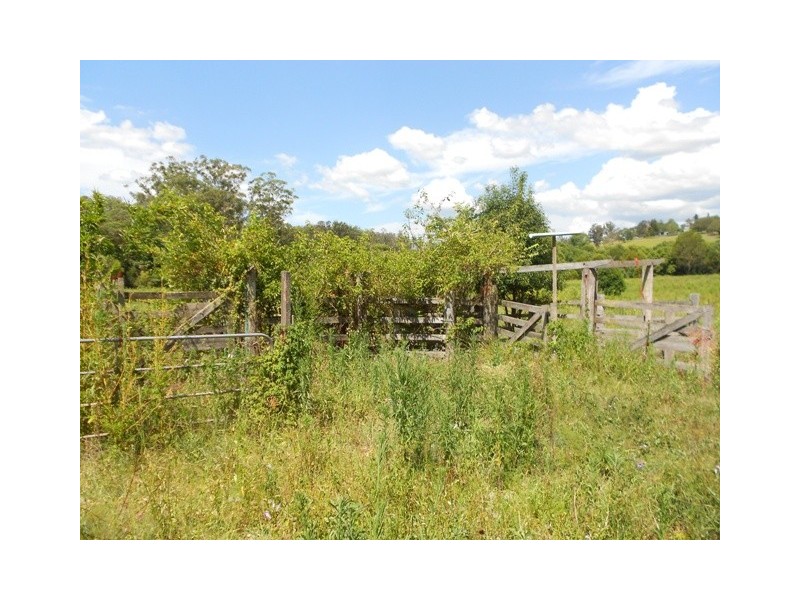 48 Laurel Rd, Veteran QLD 4570