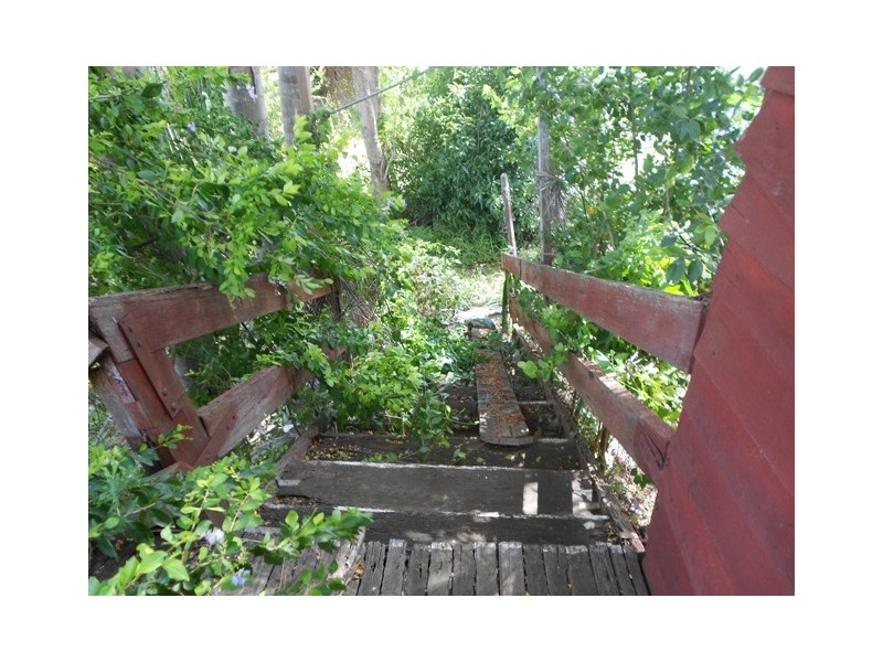 48 Laurel Rd, Veteran QLD 4570