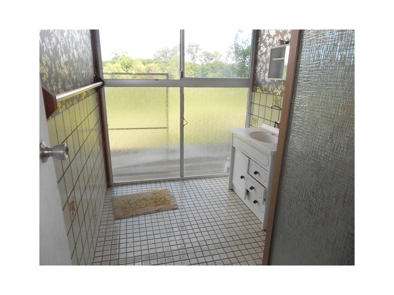 48 Laurel Rd, Veteran QLD 4570