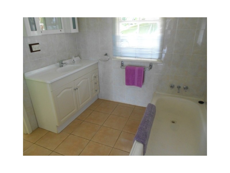271 Sandy Creek rd, Veteran QLD 4570