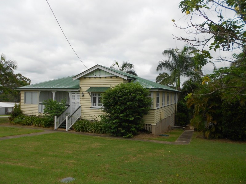 37 Rifle Range Rd, Gympie QLD 4570