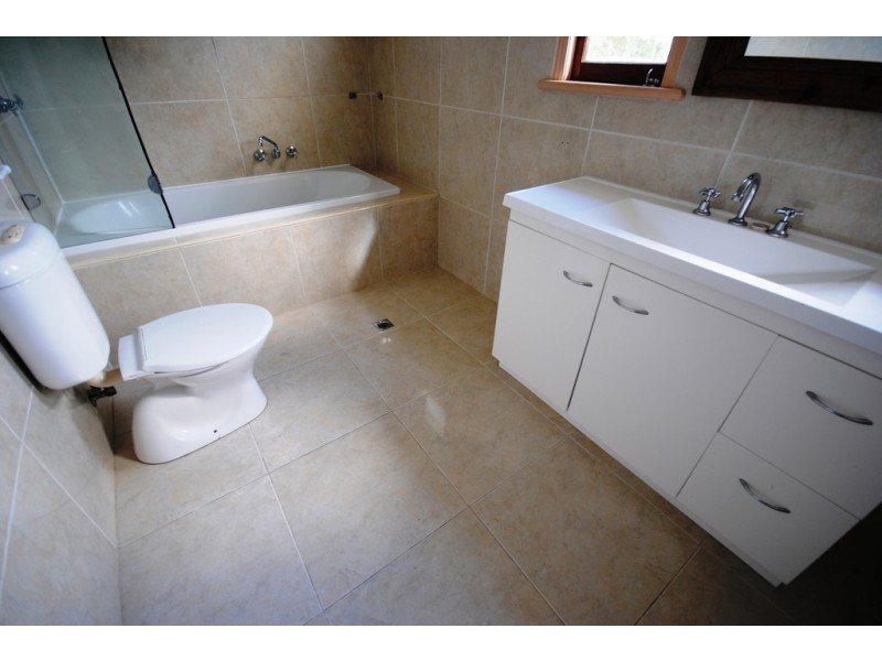 12 Exeter Ct, Cooloola Cove QLD 4580