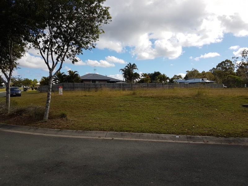 2 Dianella Crct, Cooloola Cove QLD 4580