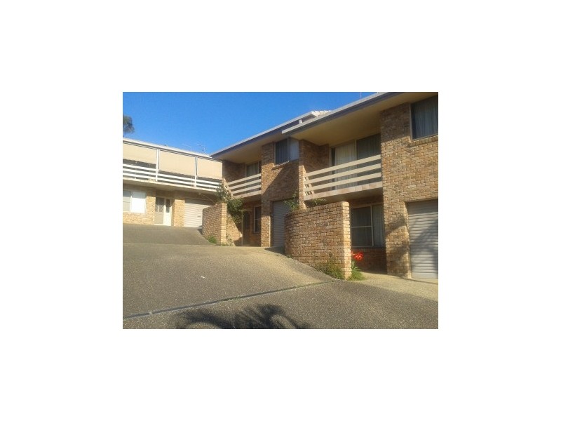 Unit 2 / 17 Pendara Crescent, Lismore Heights NSW 2480