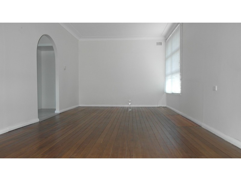 16 Gerald Street, Queanbeyan NSW 2620