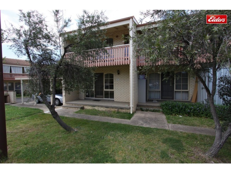 8/16 Broughton Place, Queanbeyan NSW 2620