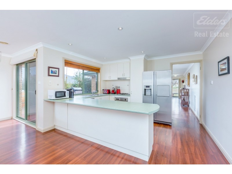 9 Northcliffe Place, Queanbeyan East NSW 2620