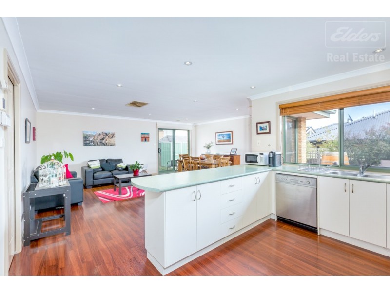 9 Northcliffe Place, Queanbeyan East NSW 2620