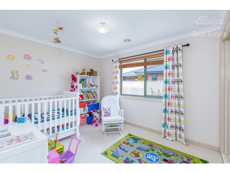 9 Northcliffe Place, Queanbeyan East NSW 2620