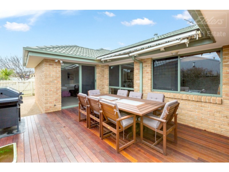9 Northcliffe Place, Queanbeyan East NSW 2620