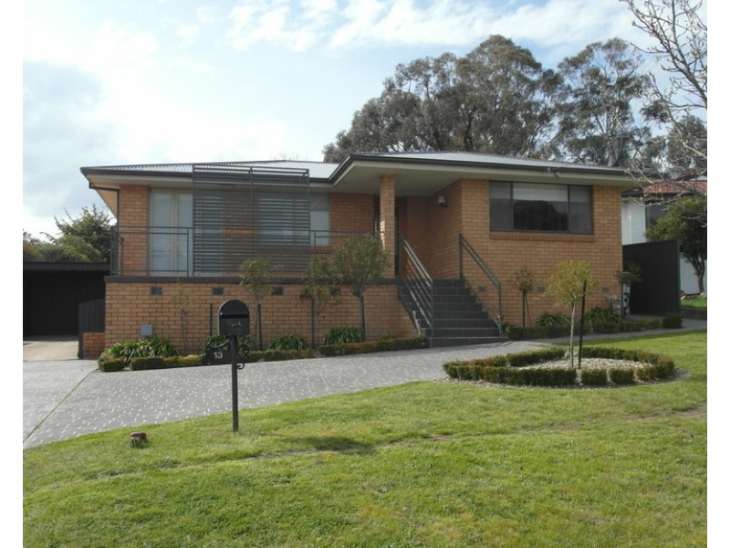 13 Carwoola Place, Queanbeyan NSW 2620