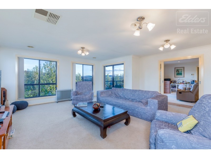 1 Minda Place, Jerrabomberra NSW 2619