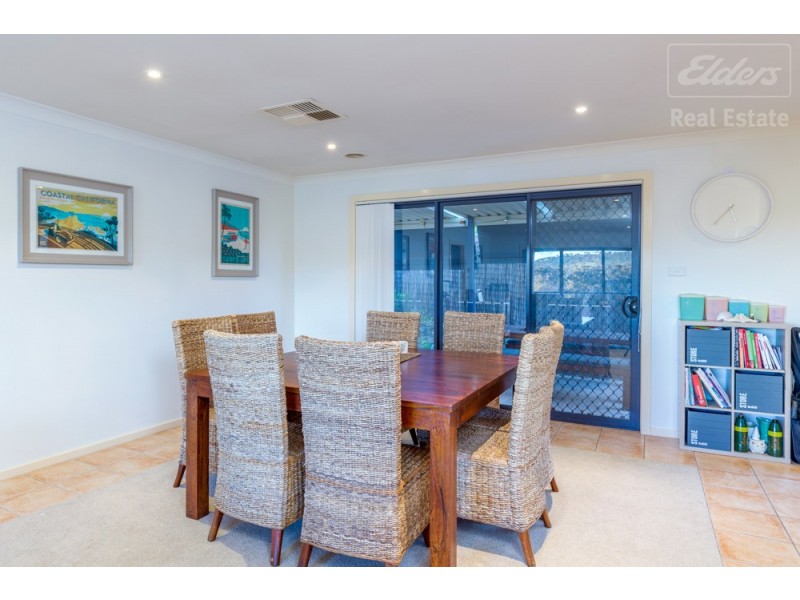 1 Minda Place, Jerrabomberra NSW 2619