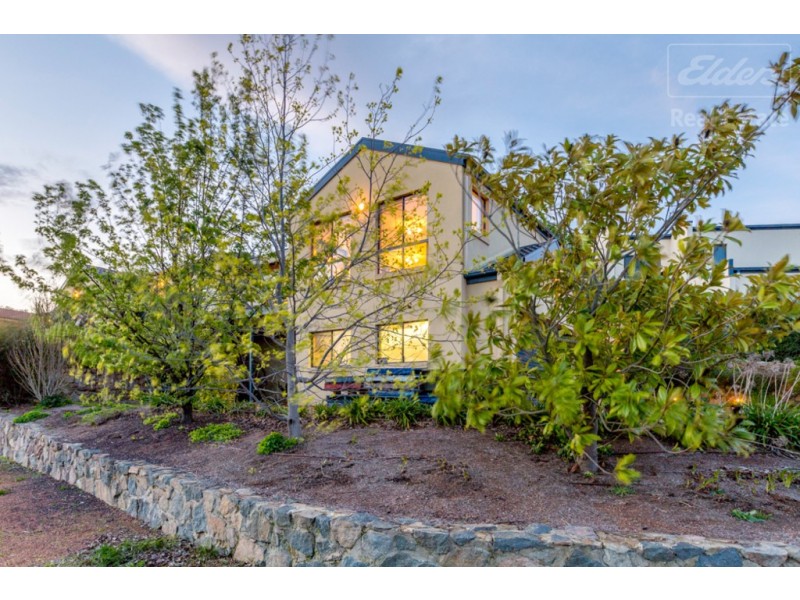 1 Minda Place, Jerrabomberra NSW 2619