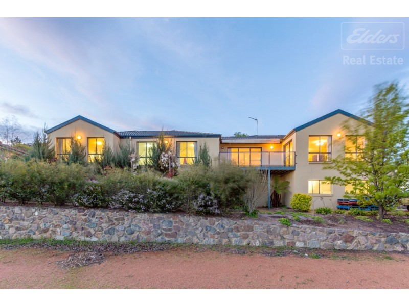 1 Minda Place, Jerrabomberra NSW 2619