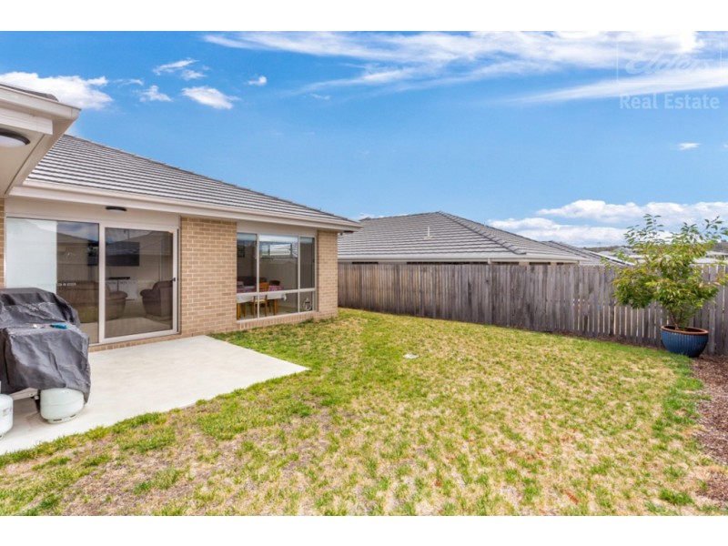 31 Bonarba Link, Googong NSW 2620