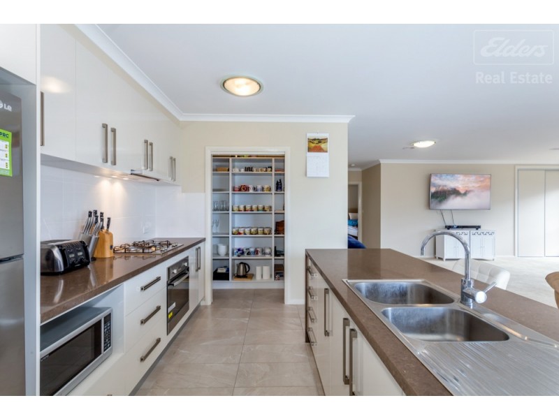 31 Bonarba Link, Googong NSW 2620