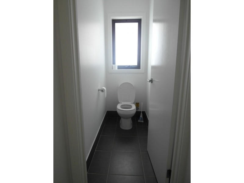 9 Jack Street, Googong NSW 2620