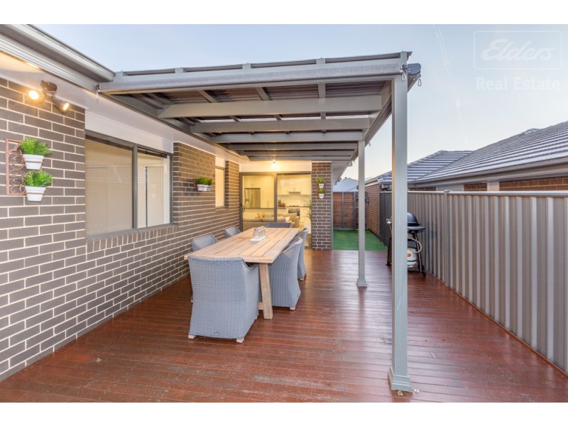 7 Carl Street, Googong NSW 2620