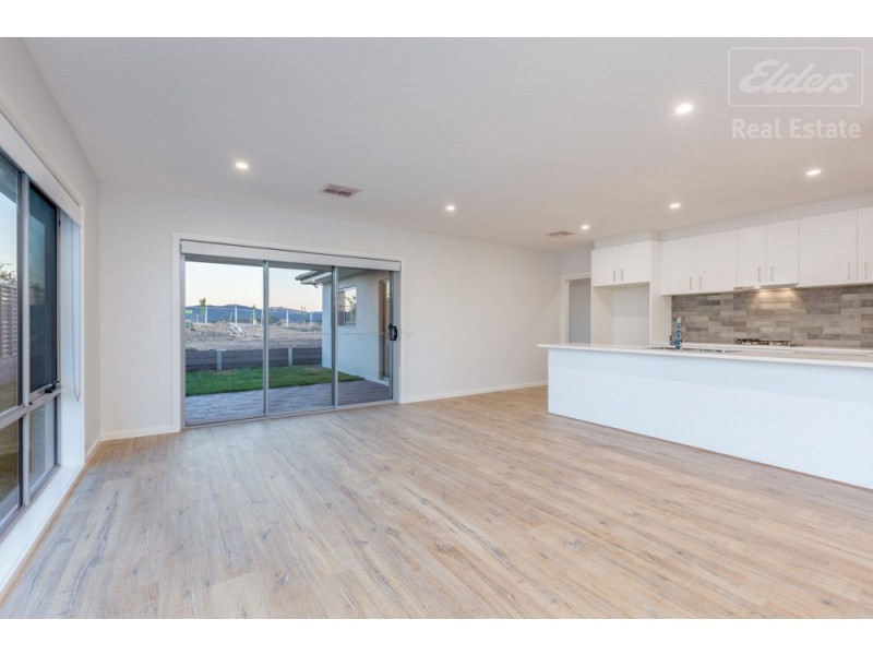 24 Keyte Street, Googong NSW 2620