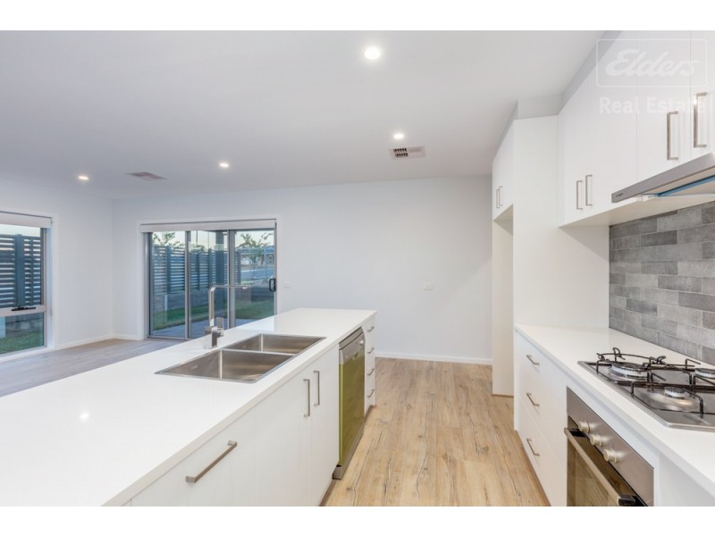 24 Keyte Street, Googong NSW 2620