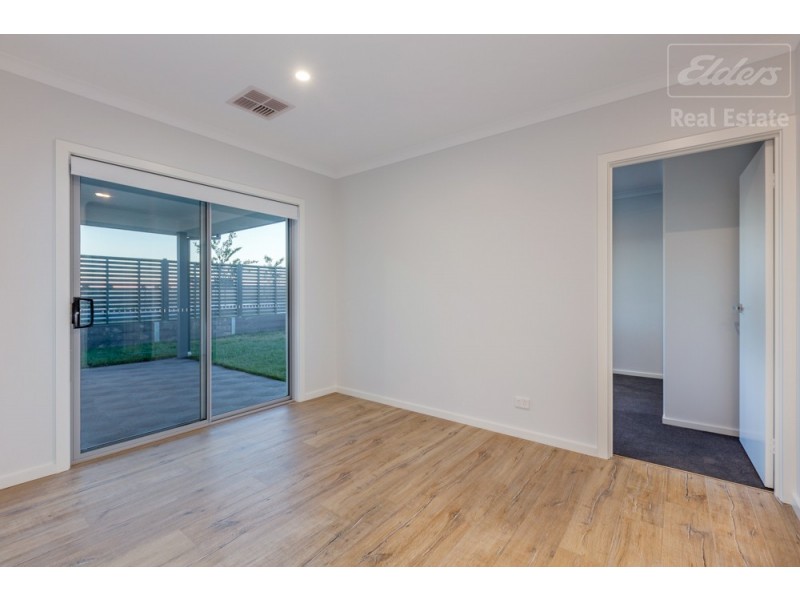 24 Keyte Street, Googong NSW 2620