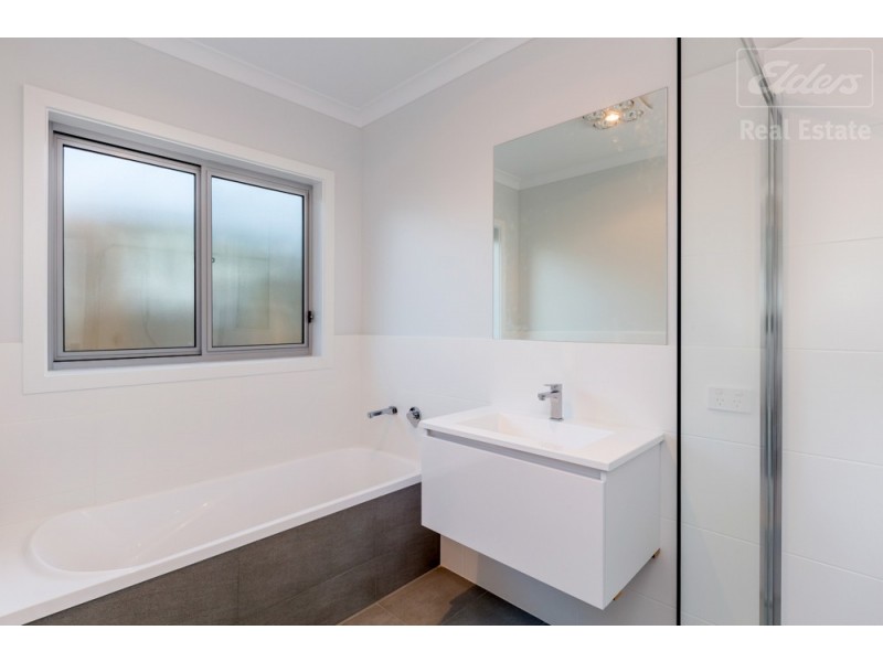 24 Keyte Street, Googong NSW 2620