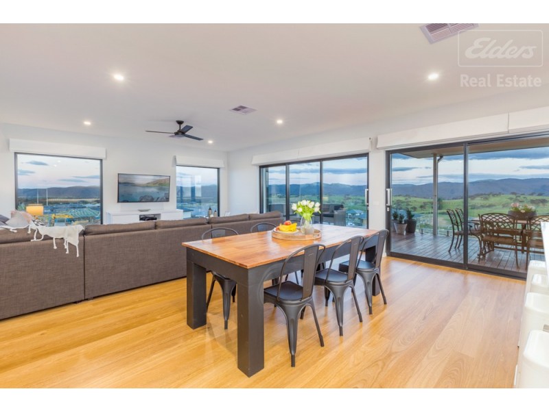 12 Aitken Street, Googong NSW 2620