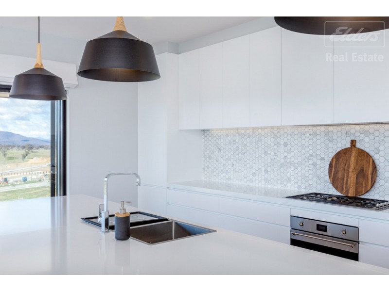 12 Aitken Street, Googong NSW 2620